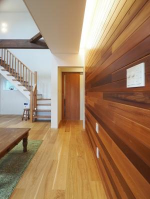 ウエスタンレッドシダーのアクセントウォール